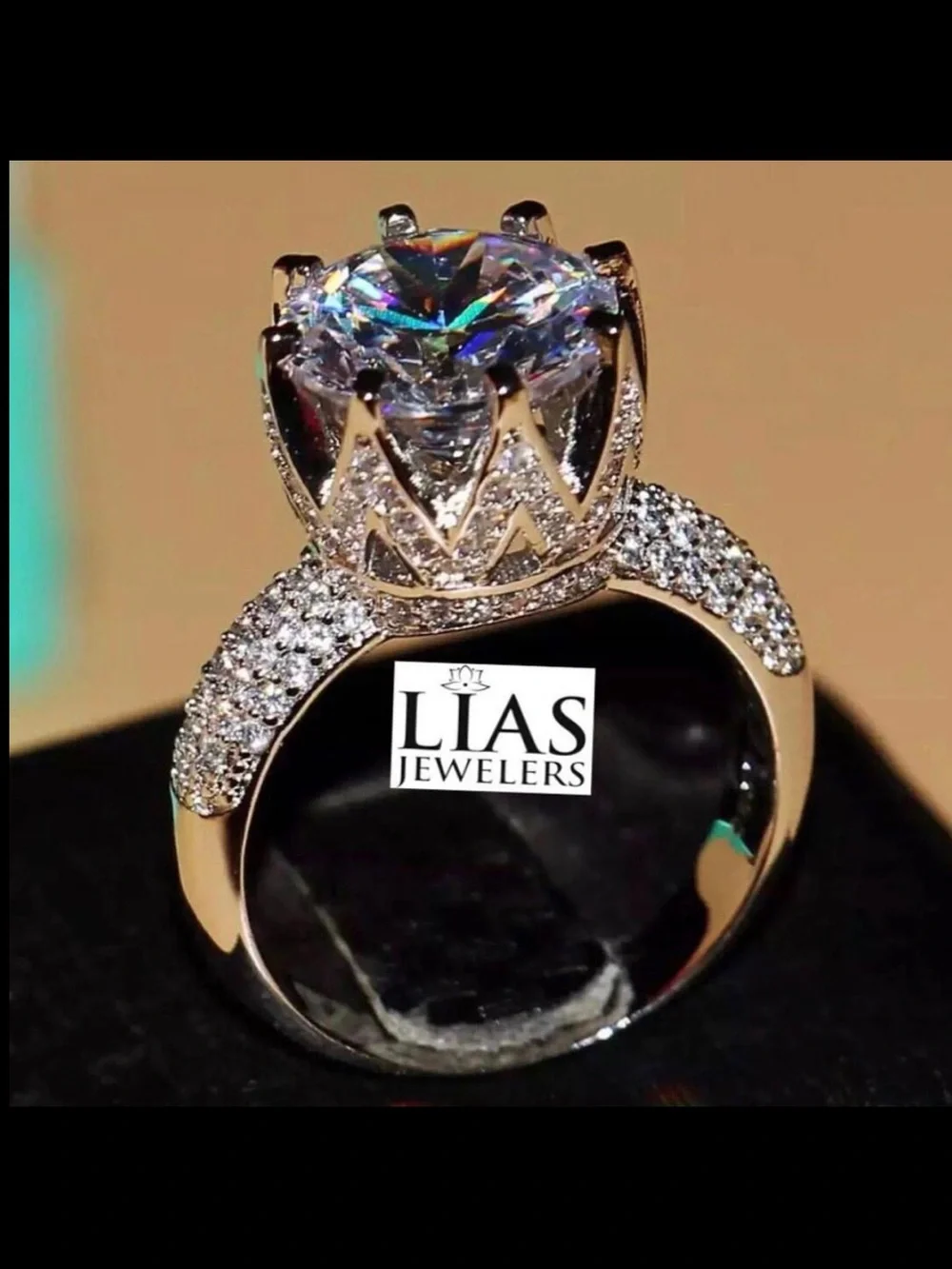 New 18k white gold engagement ring